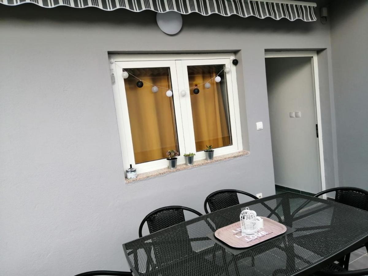 Holiday House Lara ستاريغغاد باكلينتسا المظهر الخارجي الصورة