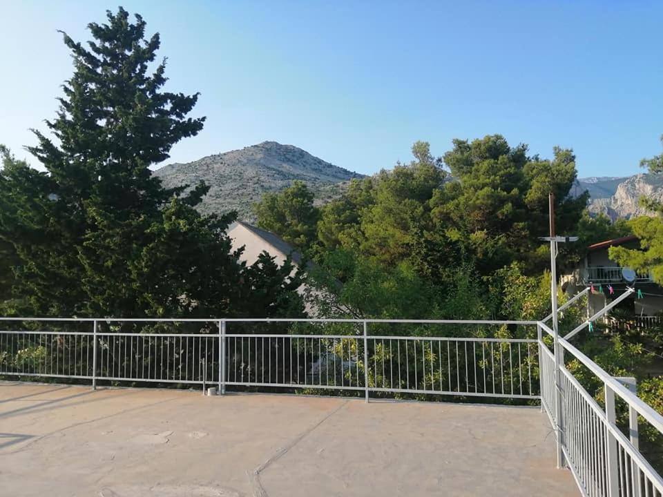 Holiday House Lara ستاريغغاد باكلينتسا المظهر الخارجي الصورة