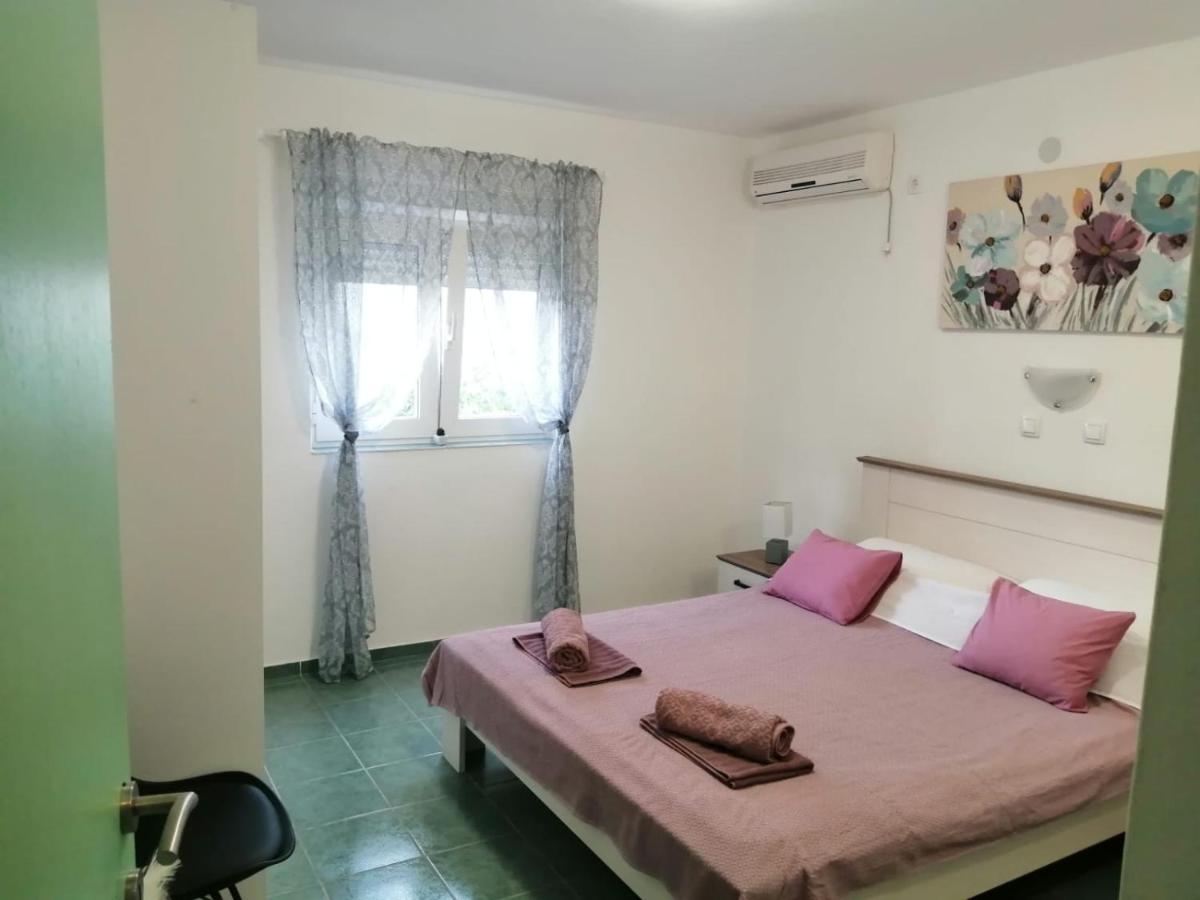 Holiday House Lara ستاريغغاد باكلينتسا المظهر الخارجي الصورة